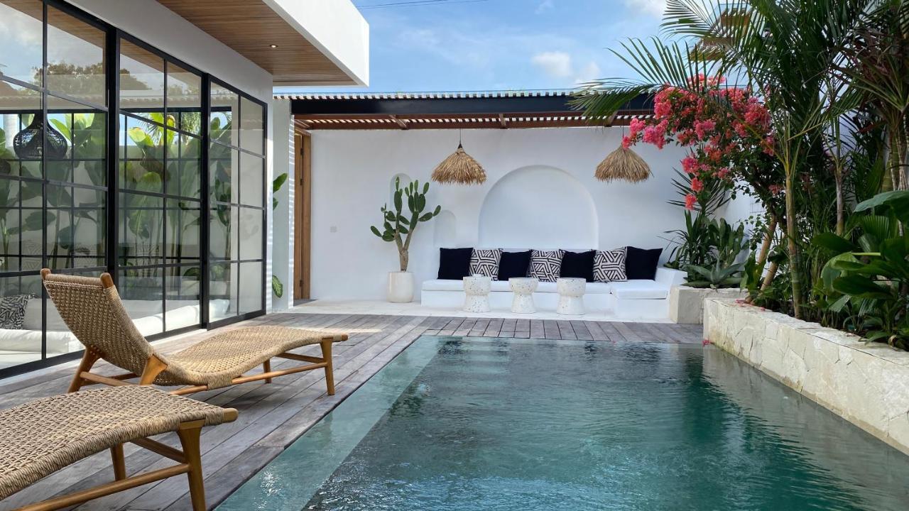 The Young Villas - Canggu エクステリア 写真